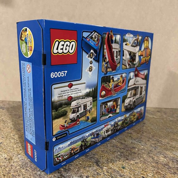 LEGO CITY 60057 “Camper Van” 195 Pieces Building Toy *NEW* - Picture 3 of 4